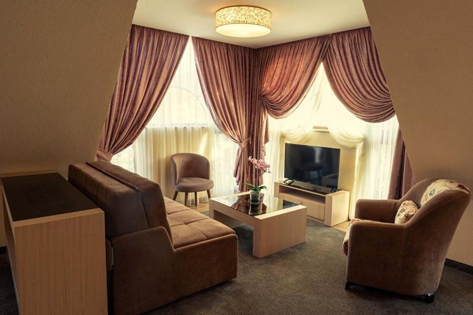Boutique Hotel Provence Бутик Хотел Прованс Petritj Exteriör bild